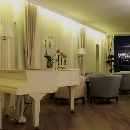 호텔 Luna Turismo 4*