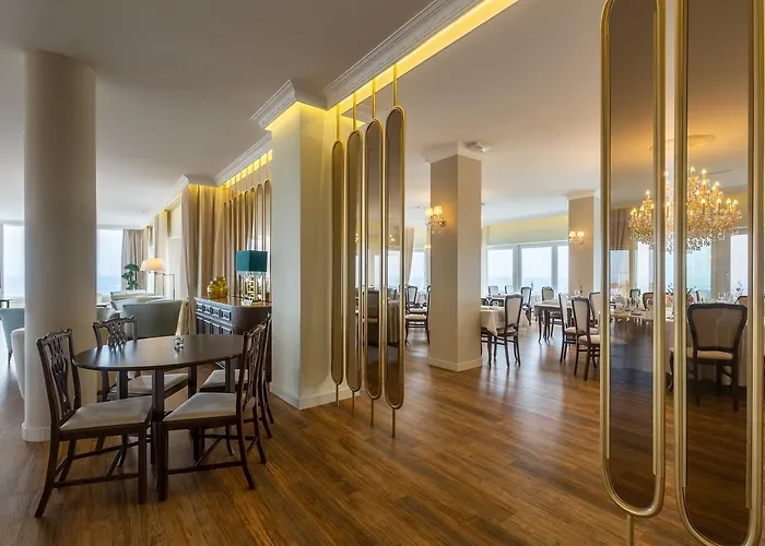 Hotell Luna Turismo 4*